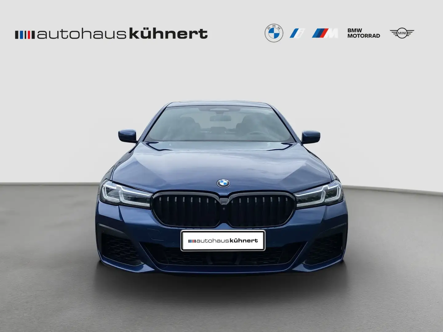 BMW M550 i xDrive Limousine Individual B&W ad.Fw. NP118 Azul - 2