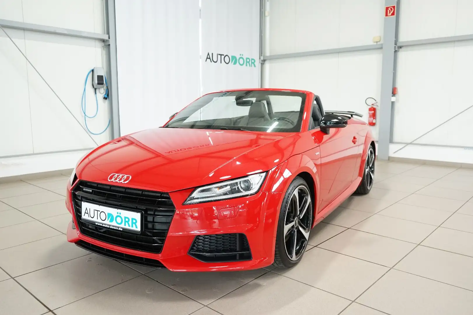 Audi TT Roadster 2.0 TFSI quattro s-line Competition Rot - 1