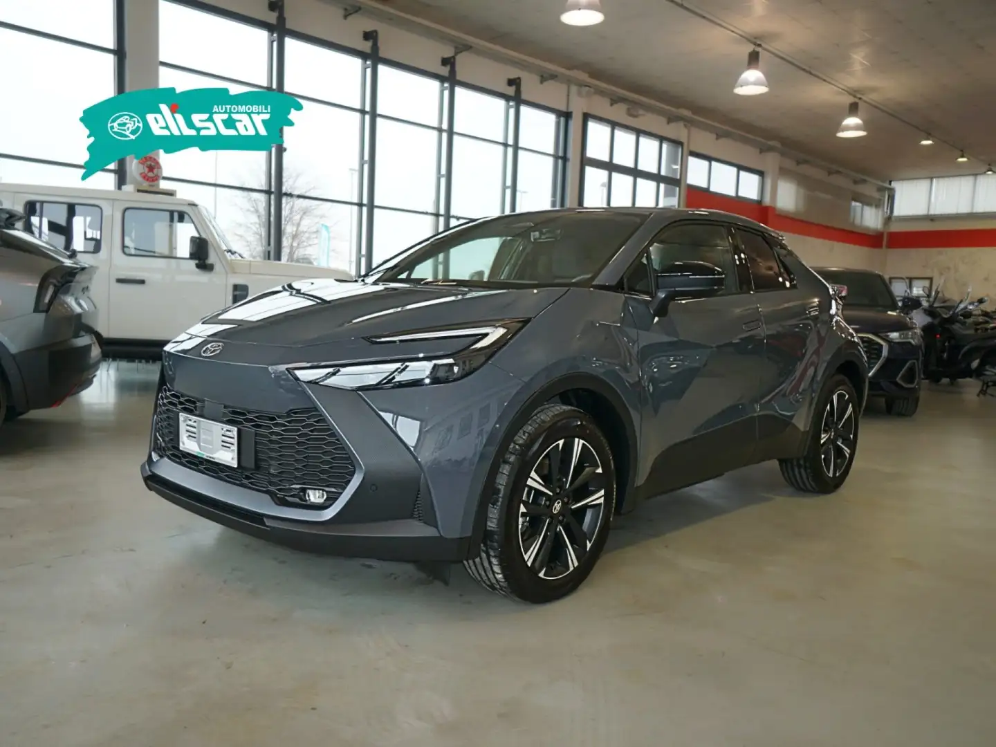Toyota C-HR 2.0 PHEV Trend Grau - 2