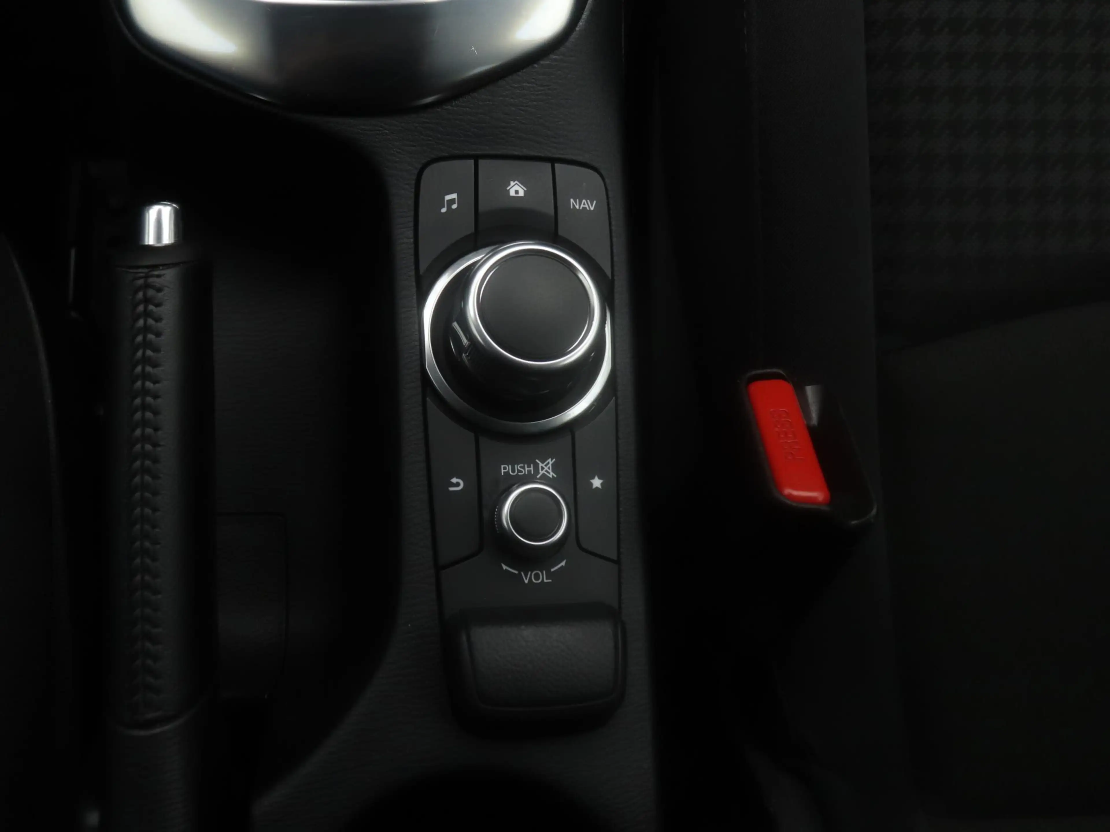 Mazda 2 1.5 Skyactiv-G Sport Selected met Navigatie : deal — photo 35