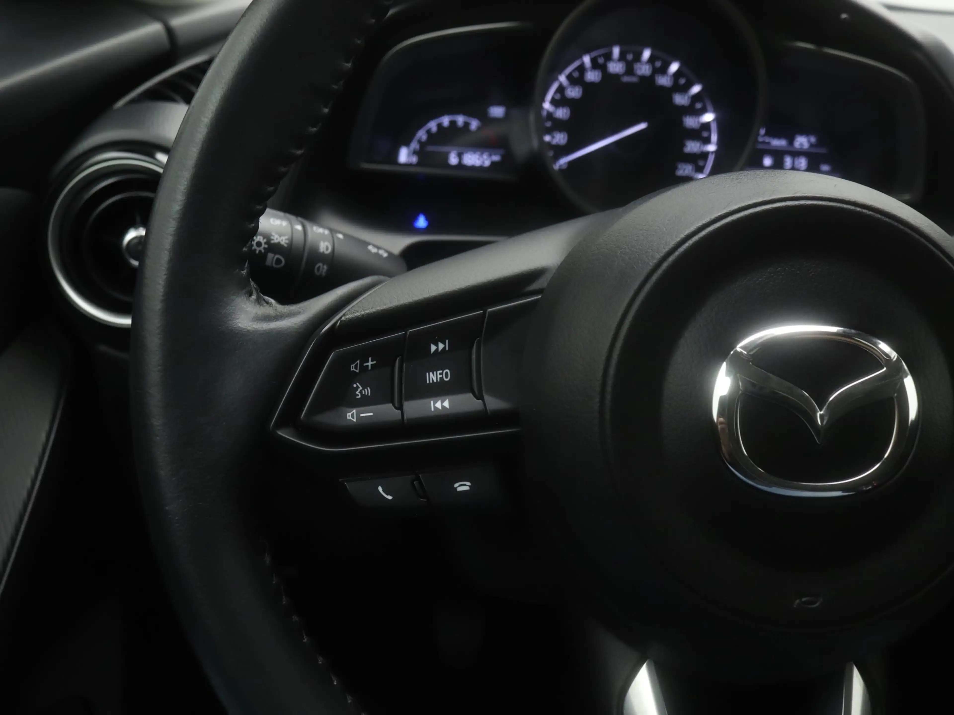 Mazda 2 1.5 Skyactiv-G Sport Selected met Navigatie : deal — photo 22