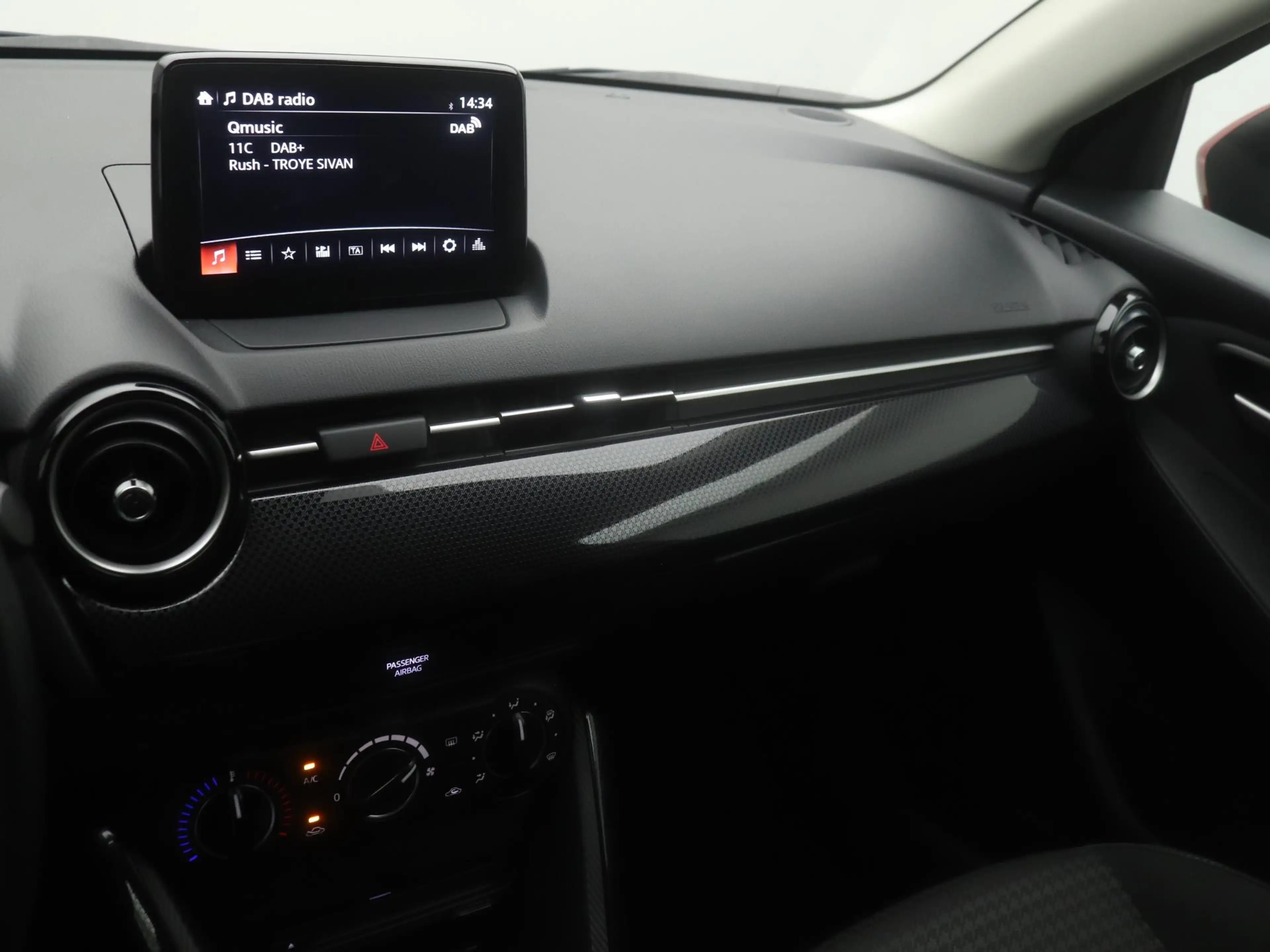 Mazda 2 1.5 Skyactiv-G Sport Selected met Navigatie : deal — photo 27