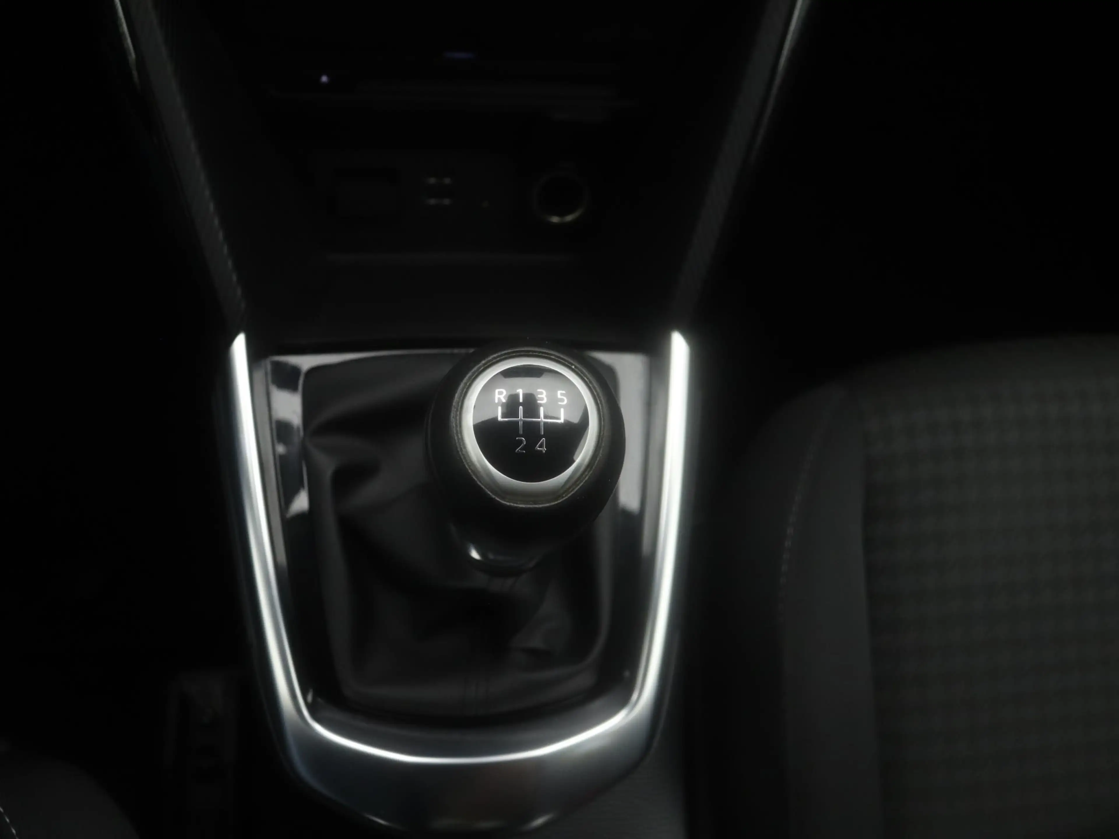 Mazda 2 1.5 Skyactiv-G Sport Selected met Navigatie : deal — photo 34