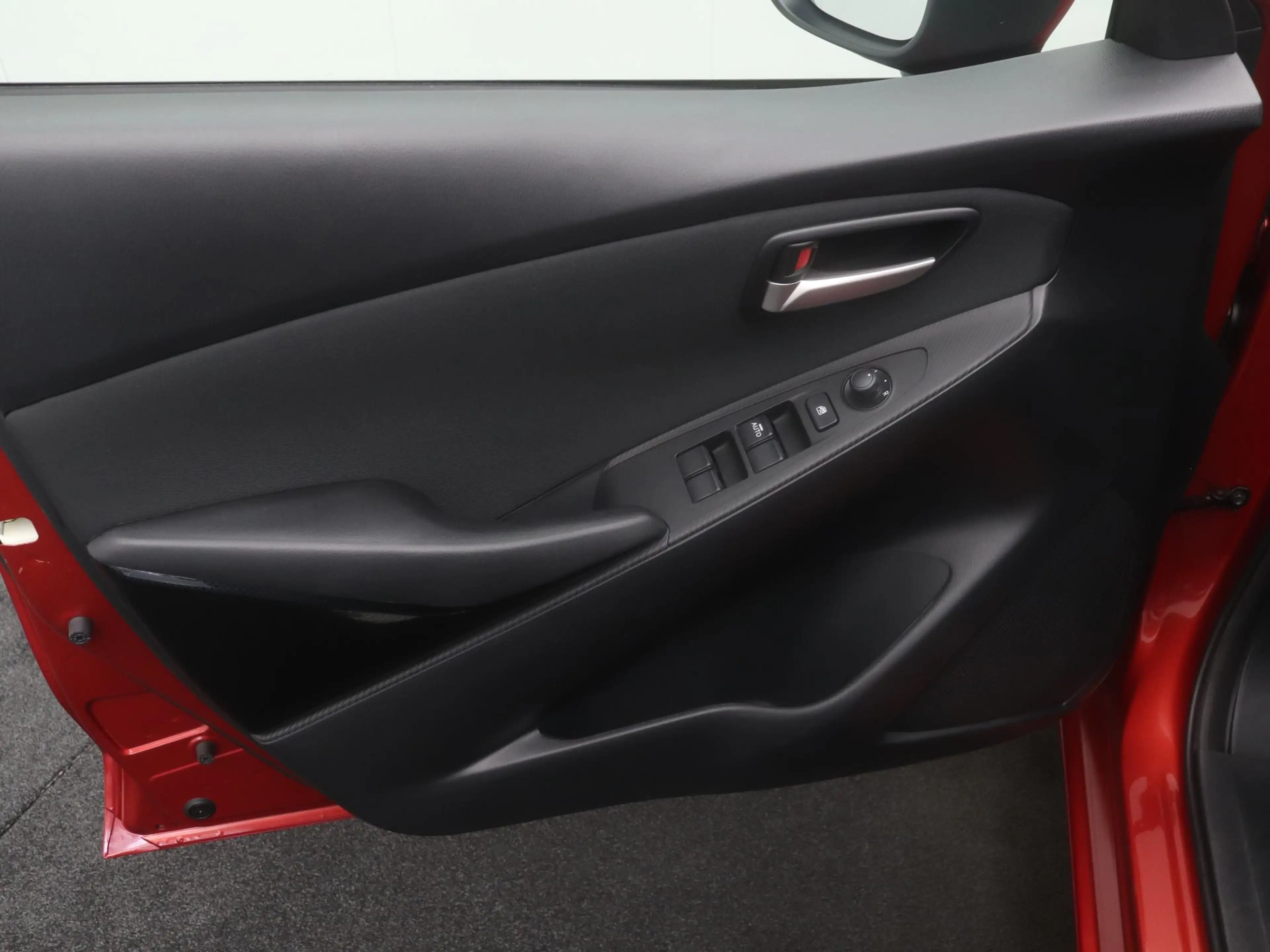 Mazda 2 1.5 Skyactiv-G Sport Selected met Navigatie : deal — photo 11