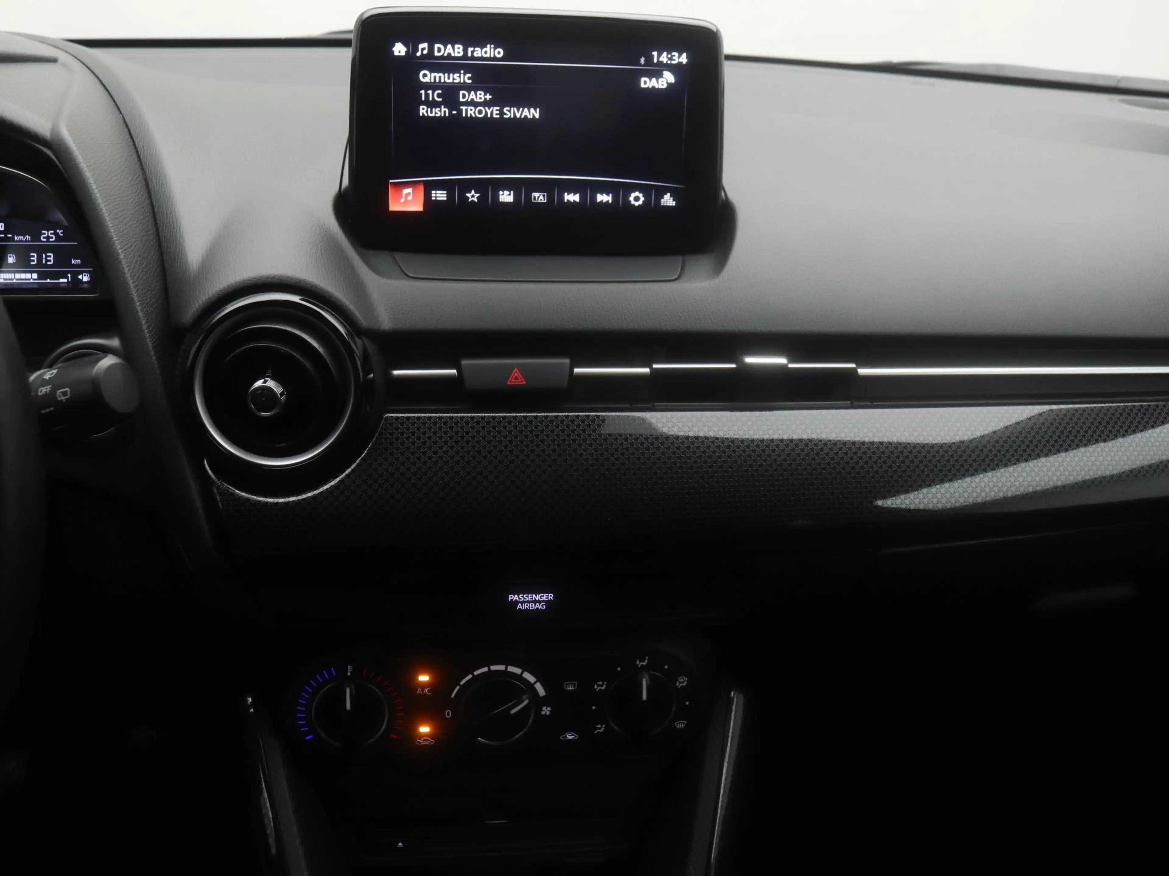 Mazda 2 1.5 Skyactiv-G Sport Selected met Navigatie : deal — photo 28