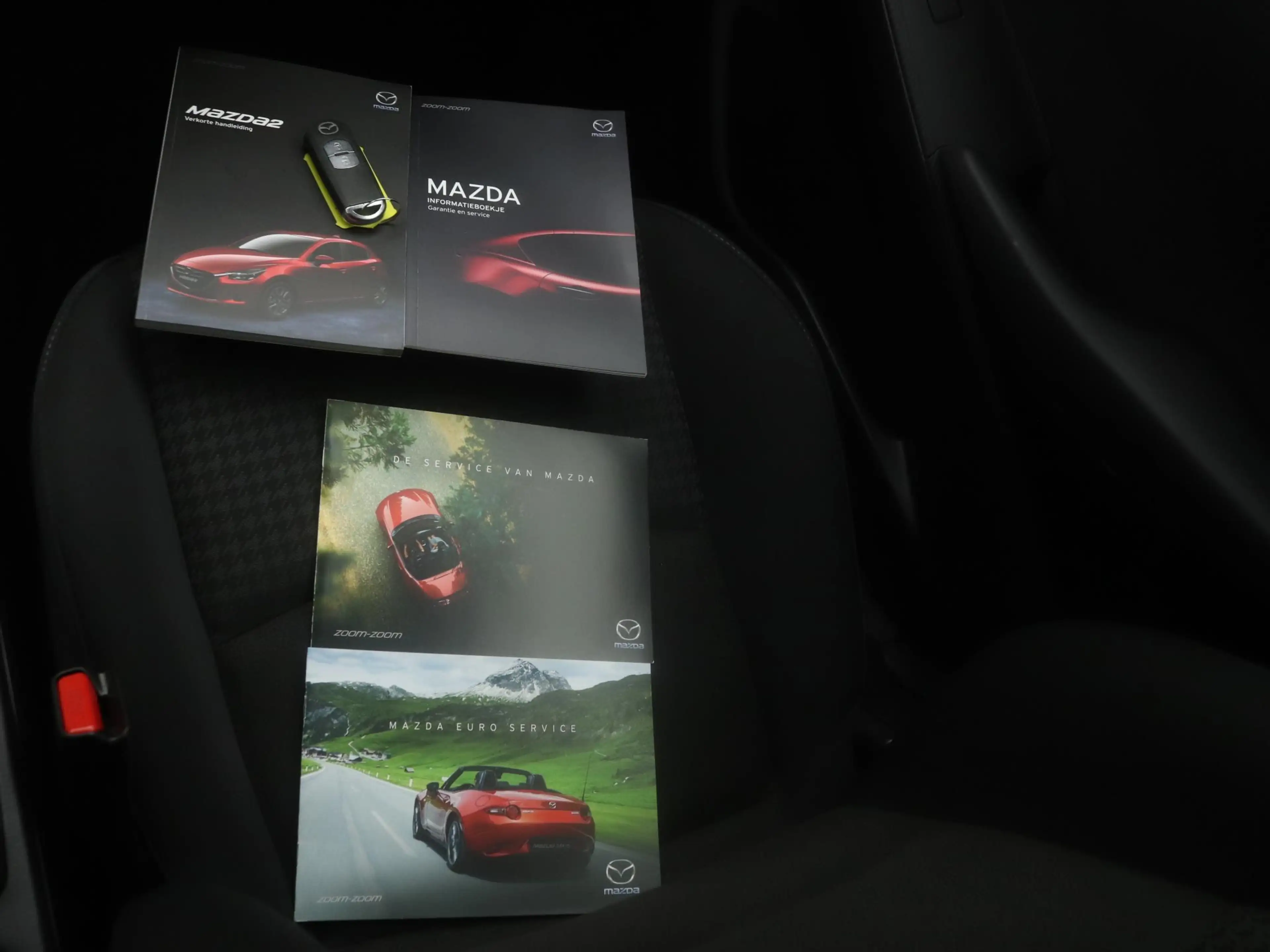 Mazda 2 1.5 Skyactiv-G Sport Selected met Navigatie : deal — photo 36