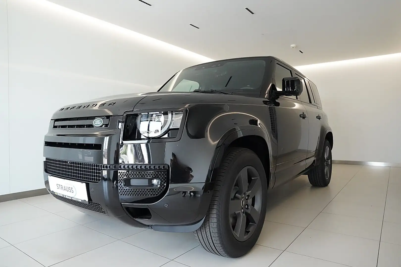Land Rover Defender 110 X-Dynamic HSE P300e Schwarz - 2