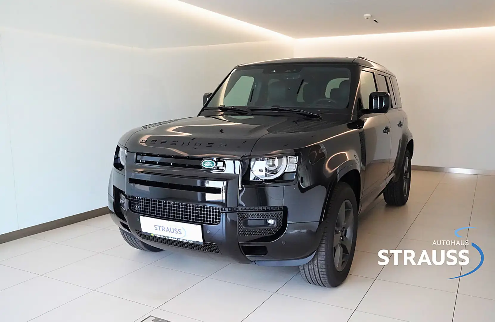 Land Rover Defender 110 X-Dynamic HSE P300e Schwarz - 1
