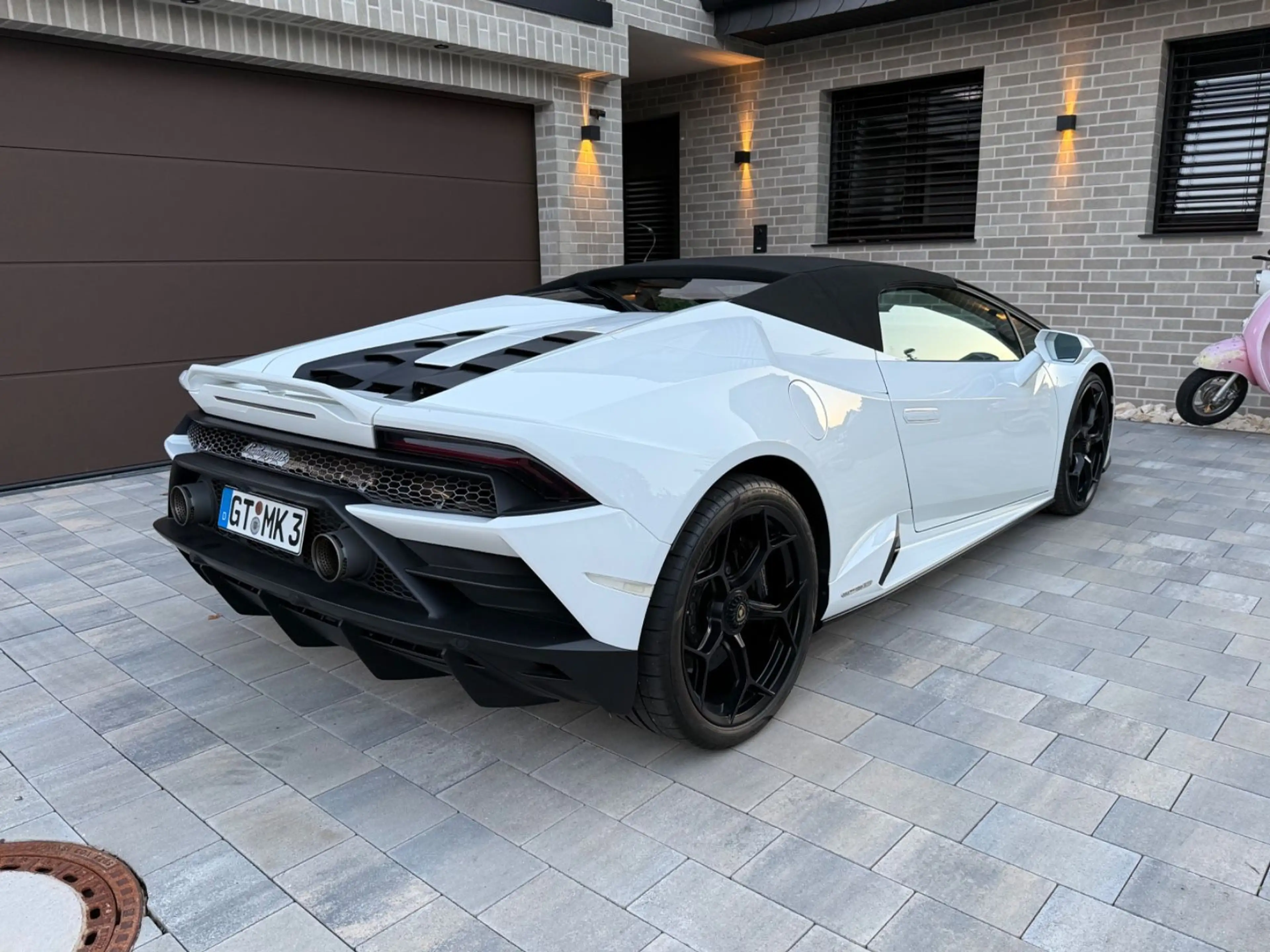 Lamborghini Huracán EVO Spyder  Kamera  Lift  Inspektion neu — photo 10