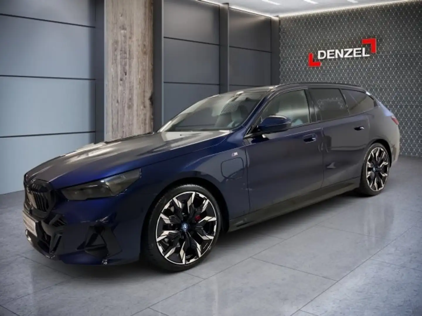 BMW 530 e xDrive Touring G61 XB1 Blau - 2