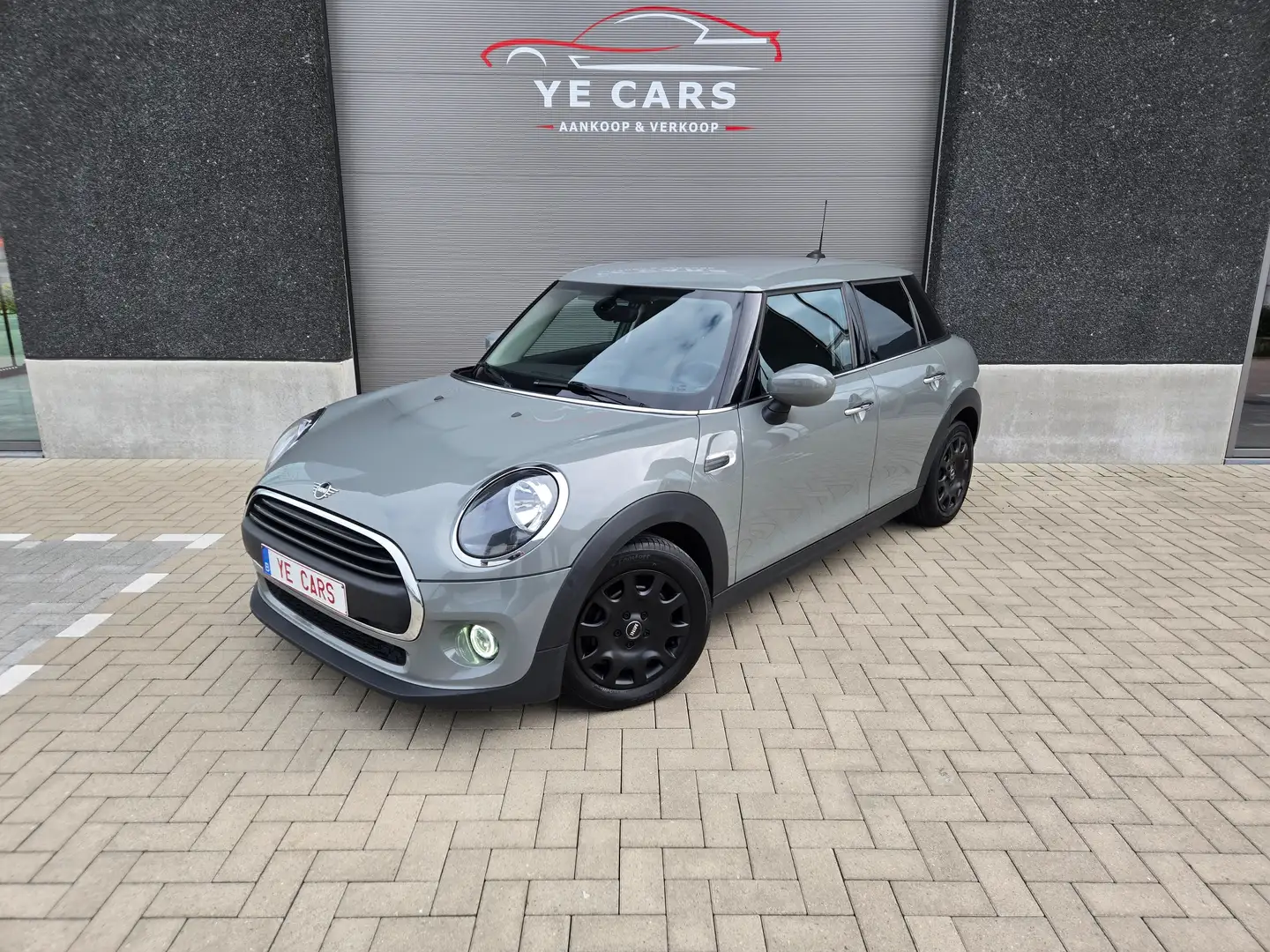 MINI One Cooper One 1.5i Automaat Sport Pack Gris - 1
