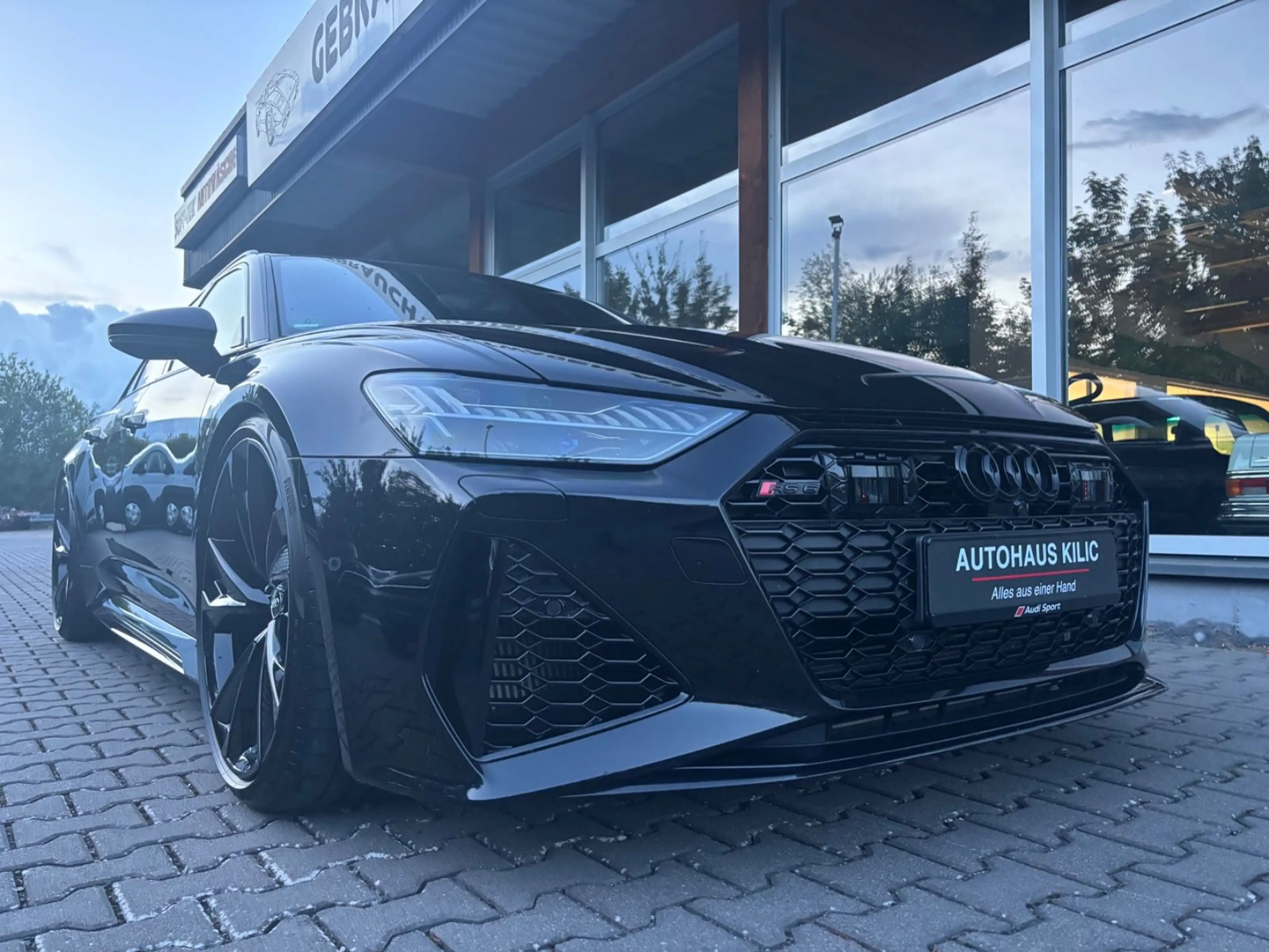 Audi RS6 Avant 4.0 TFSI Keramik Dynamik plus B&O — photo 22