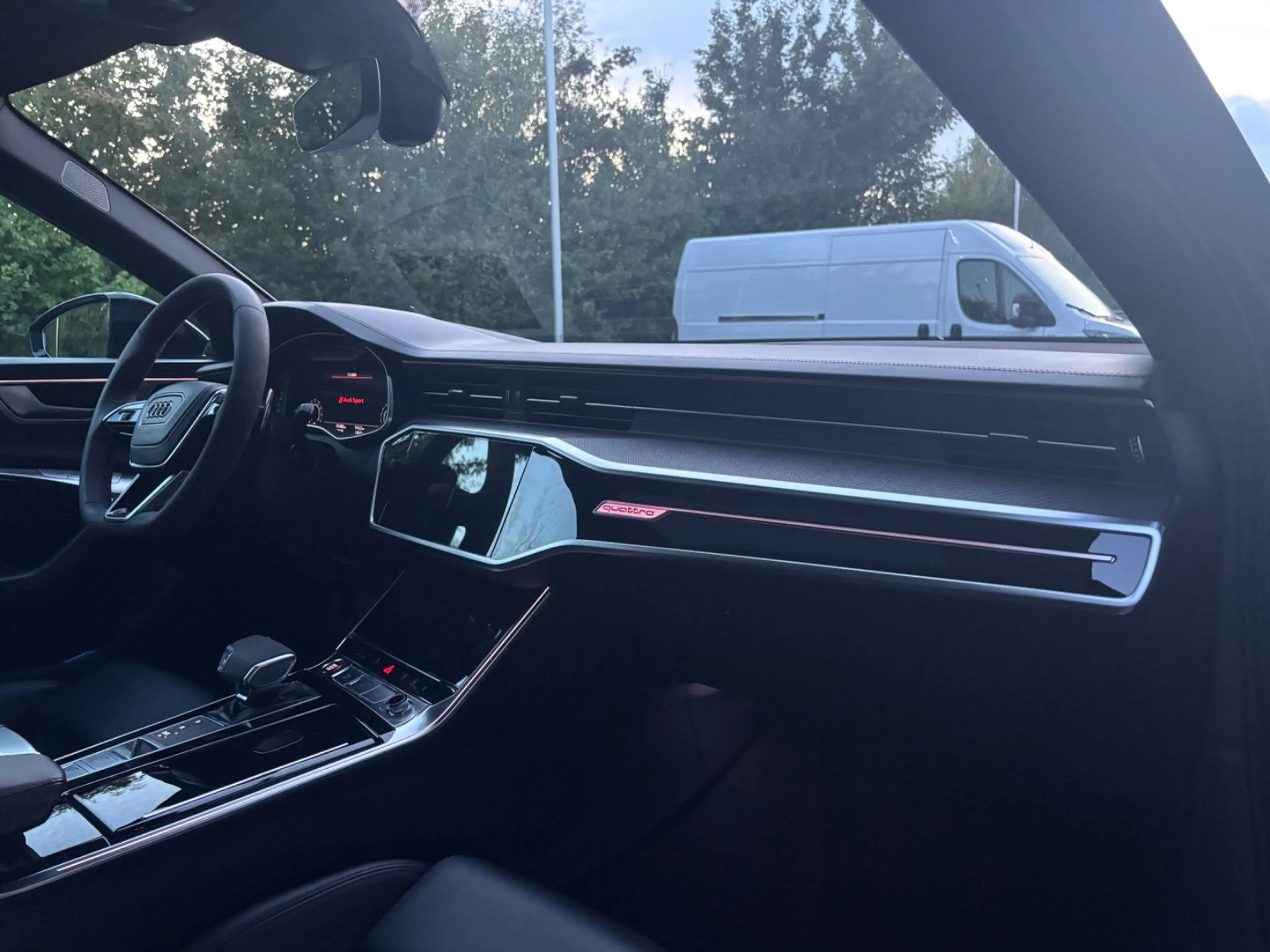 Audi RS6 Avant 4.0 TFSI Keramik Dynamik plus B&O — photo 7