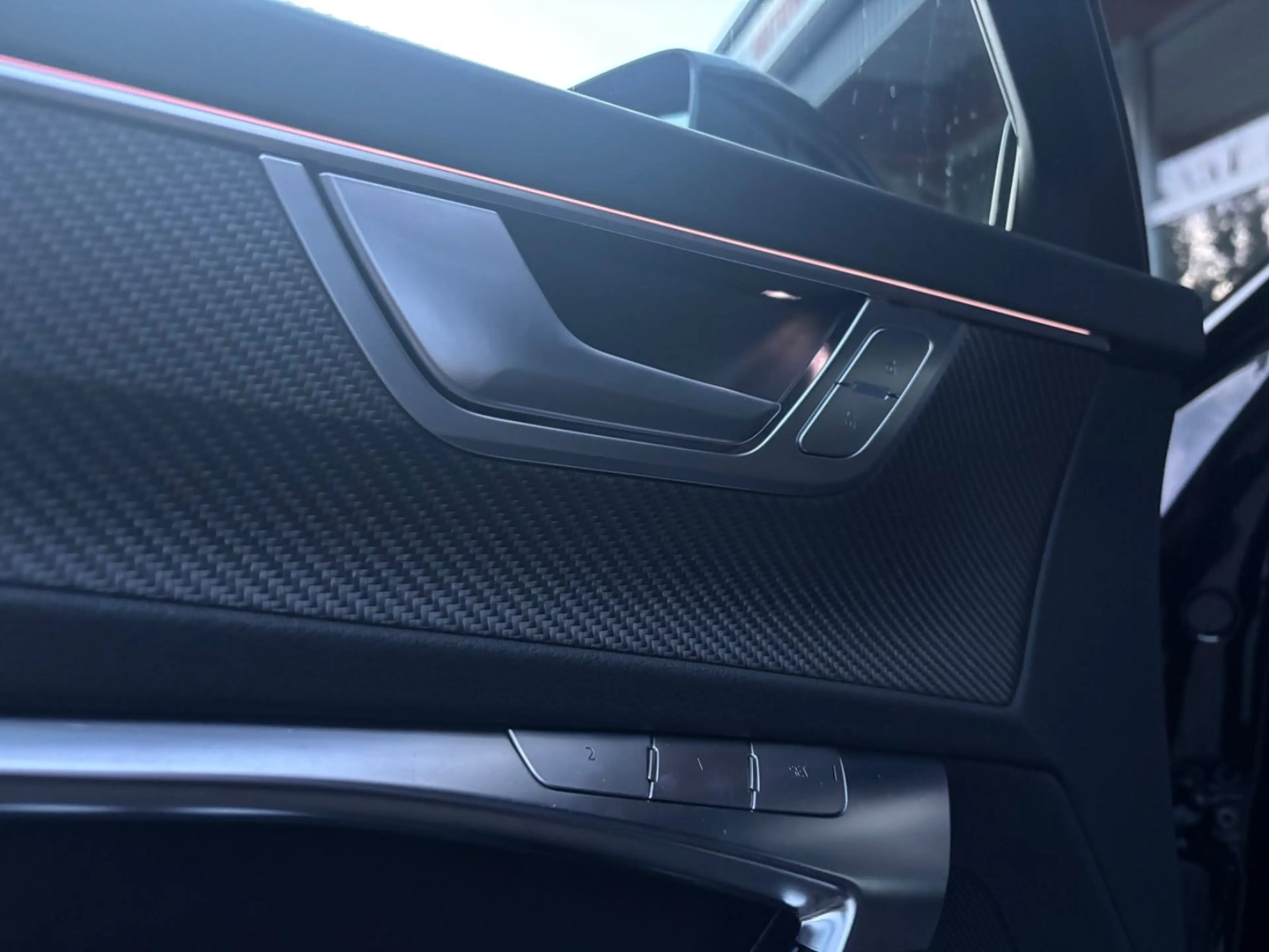Audi RS6 Avant 4.0 TFSI Keramik Dynamik plus B&O — photo 17