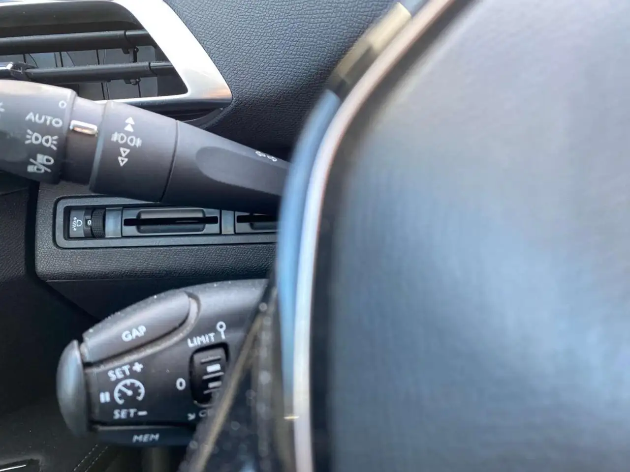 Peugeot 3008 3008 — photo 33