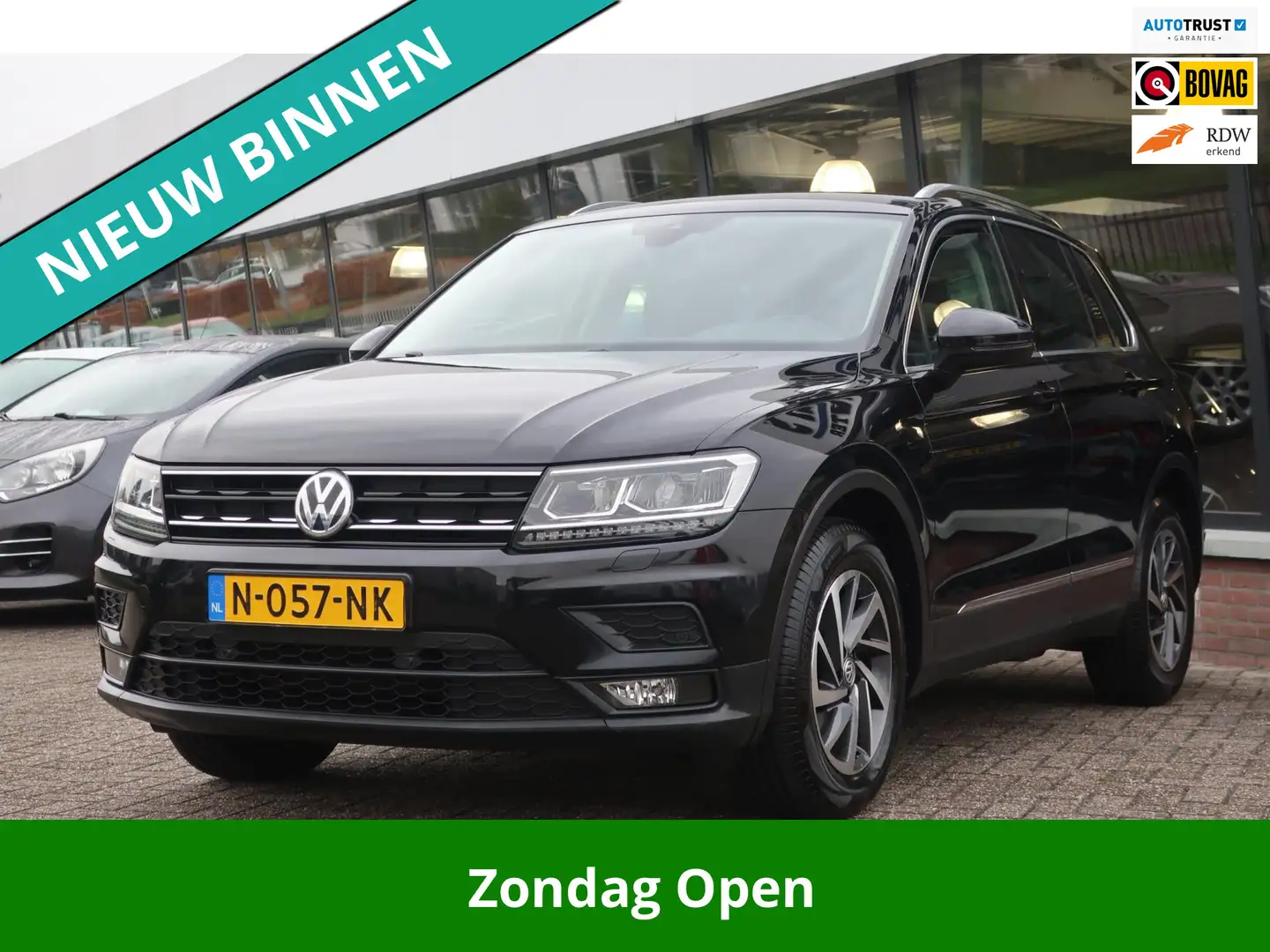 Volkswagen Tiguan 1.4 TSI Comfortline Buss. 2e EIG_VOL-LED_ADAP-CRUI Schwarz - 1