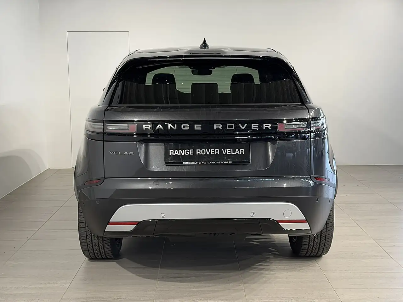 Land Rover Range Rover Velar 2026 — фото 7