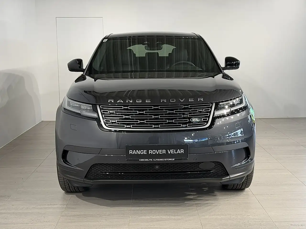 Land Rover Range Rover Velar 2026