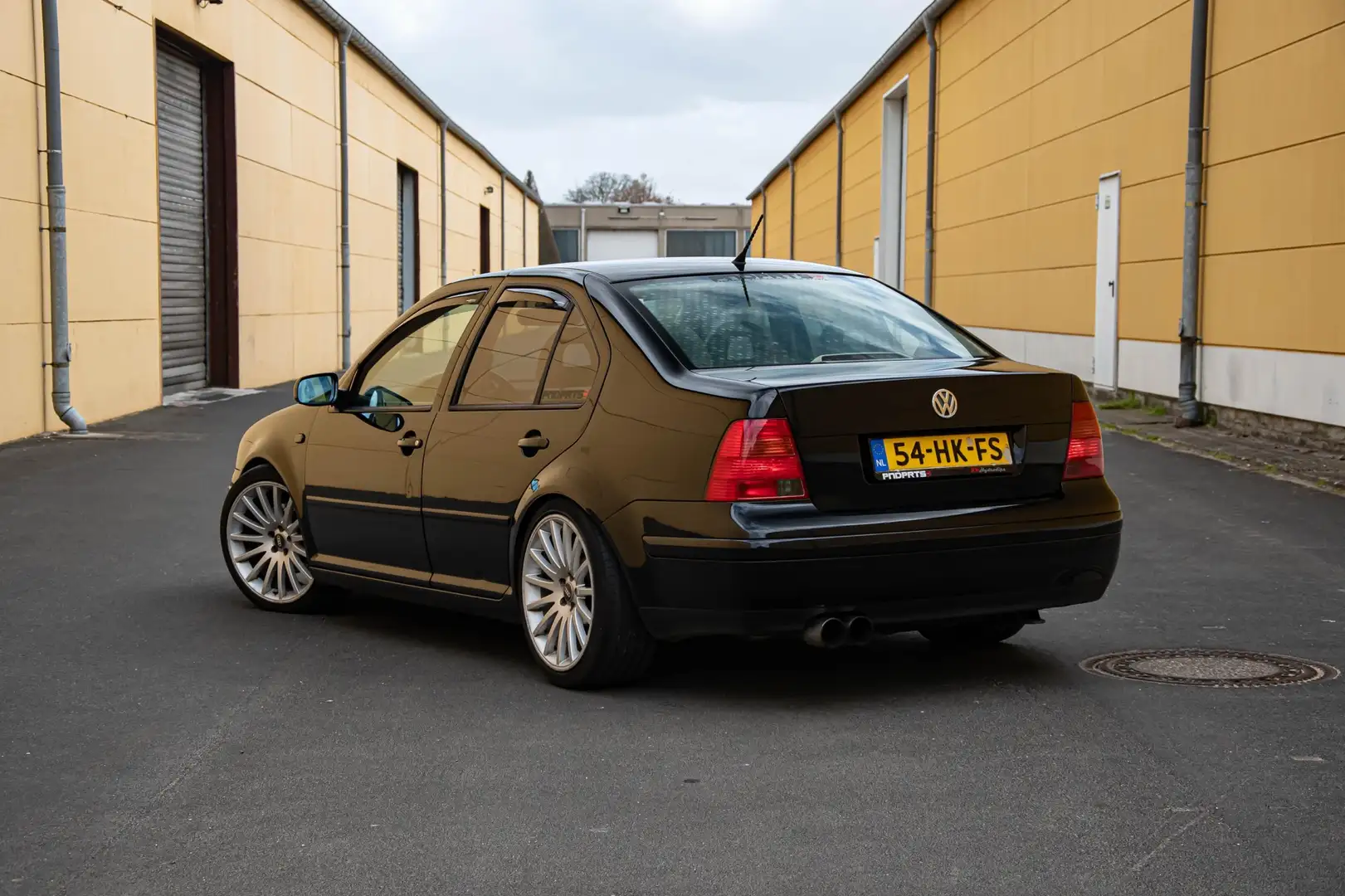 Volkswagen Bora 1.8-20V T. Highline Negru - 2