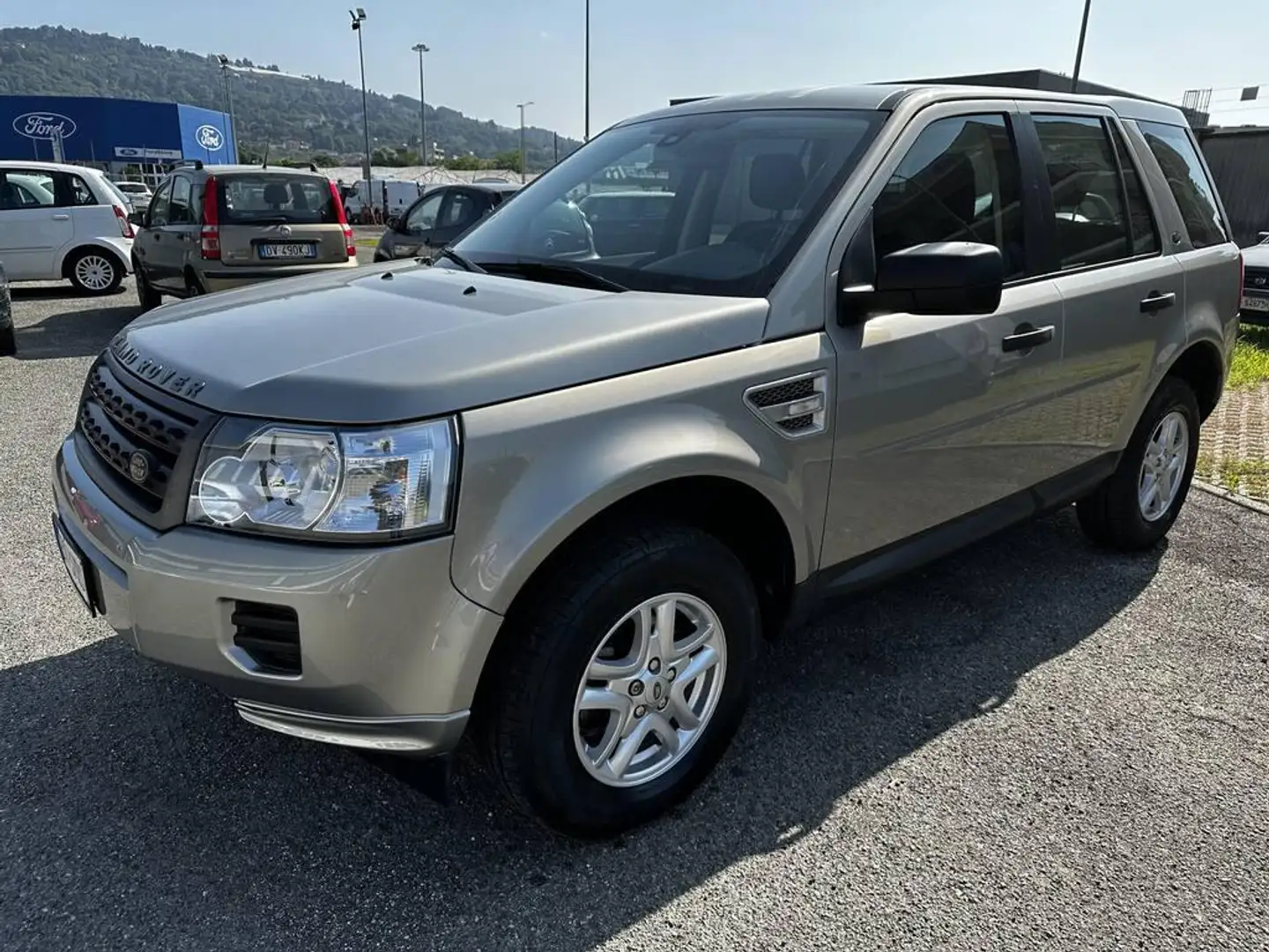 Land Rover Freelander 2.2 td4 E 150cv Beige - 1