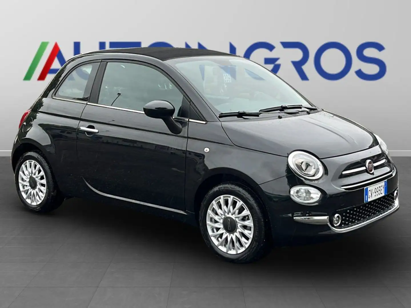Fiat 500C 1.0 hybrid Dolcevita 70cv Чорний - 2