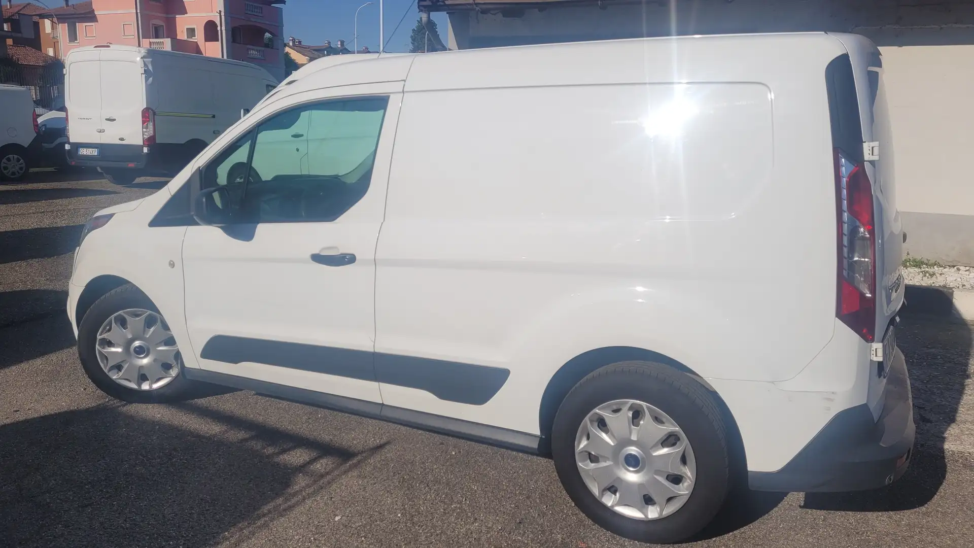 Ford Transit Connect 200 1.5 TDCi 100CV PC Furgone Trend 3posti Blanc - 2