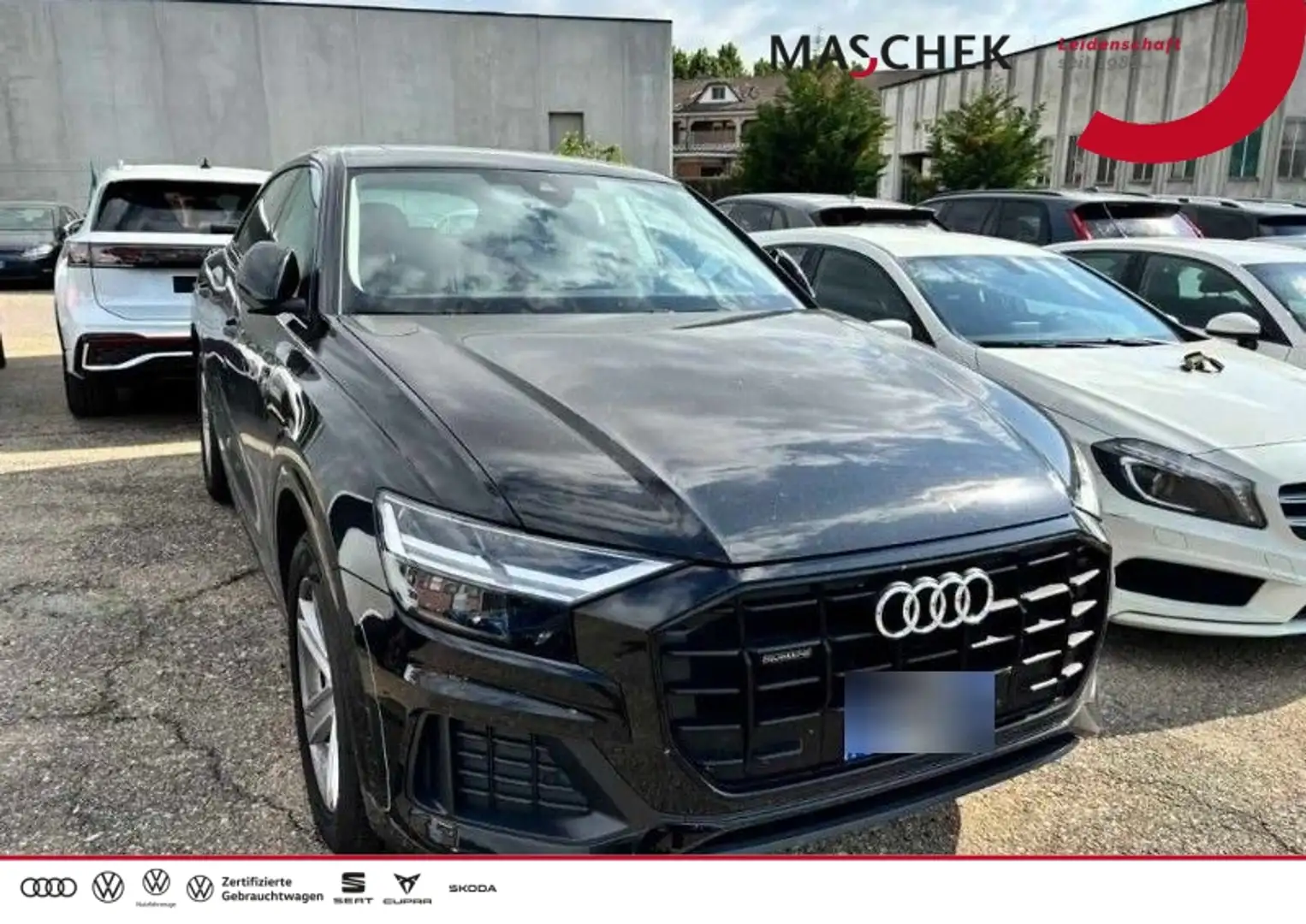 Audi Q8 45 TDI quat Pano RearView LED Pano Zwart - 1