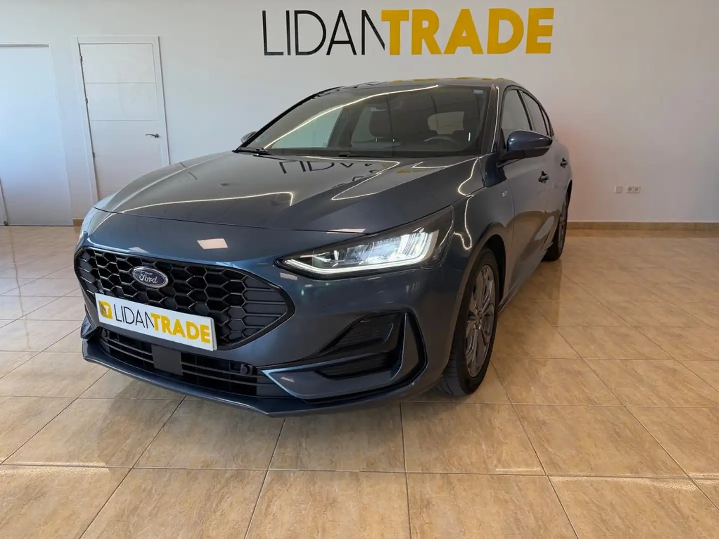 Ford Focus 1.0 Ecoboost MHEV 114kW ST-Line X Auto Azul - 2