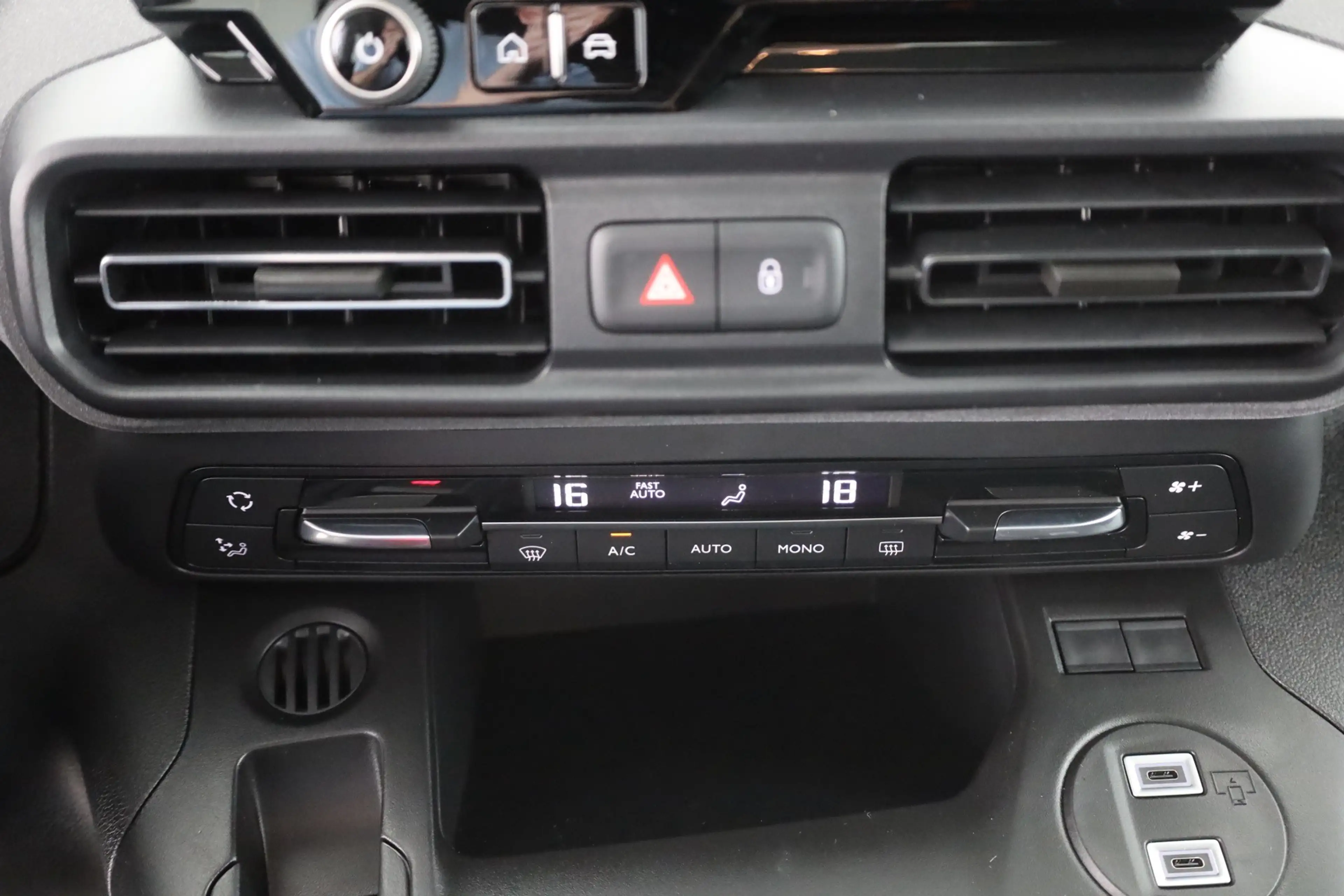 Peugeot Rifter GT 1.5 BlueHDi 130 Aut LED ACC Kamera — photo 12