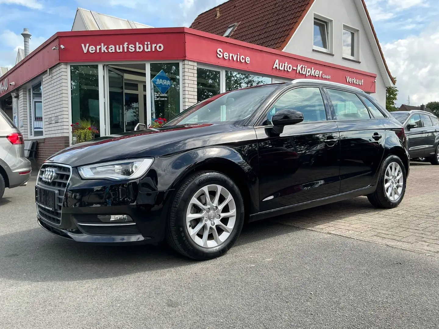 Audi A3 Sportback 1.4 TSI SHZ PDC Xenon Schwarz - 2