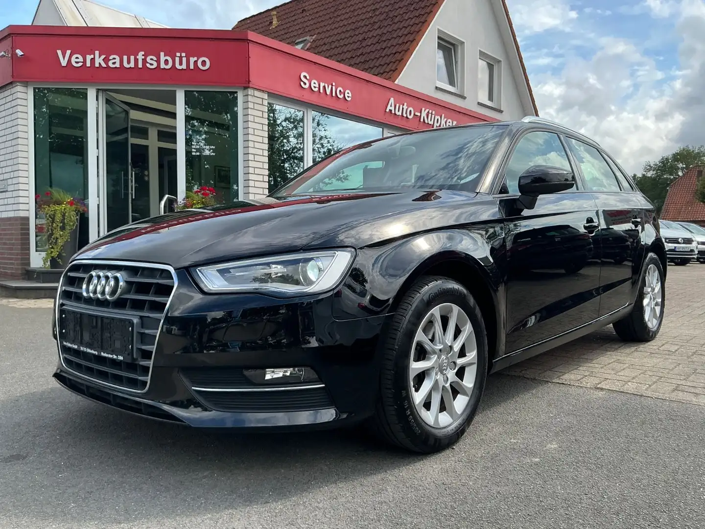 Audi A3 Sportback 1.4 TSI SHZ PDC Xenon Schwarz - 1