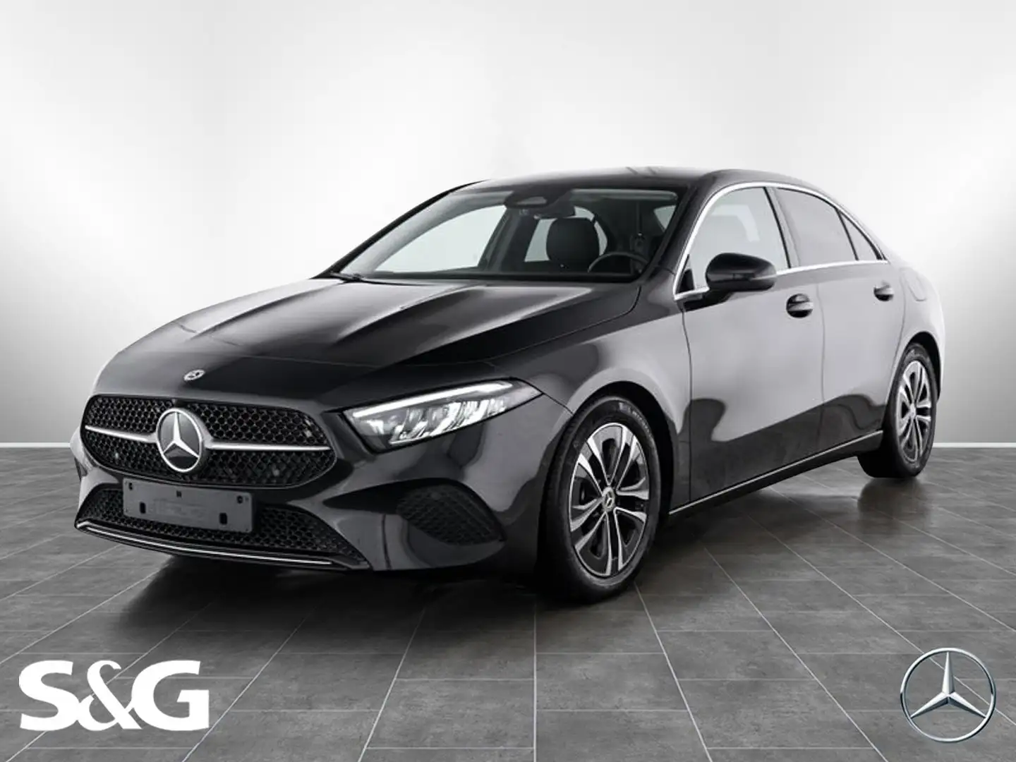 Mercedes-Benz A 200 Limousine Progressive RüKam+MBUX+LED+17 Zwart - 1