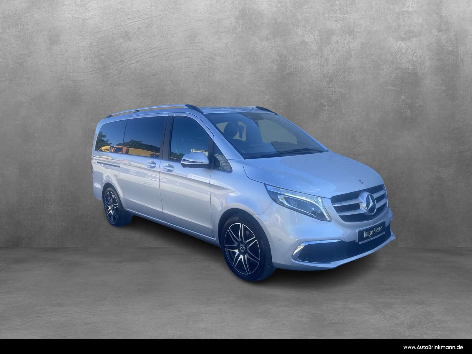 Mercedes-Benz V 220