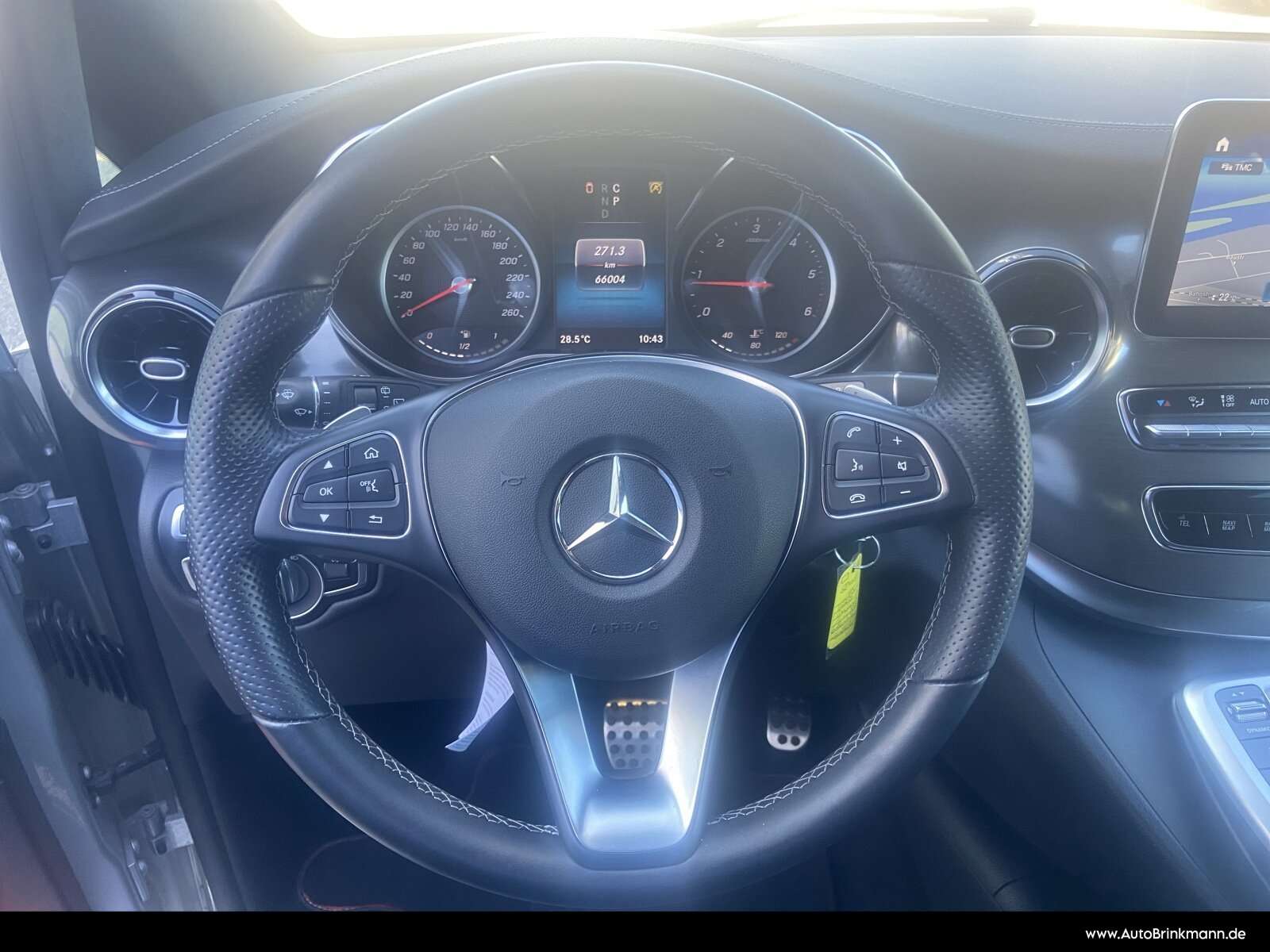 Mercedes-Benz V 220