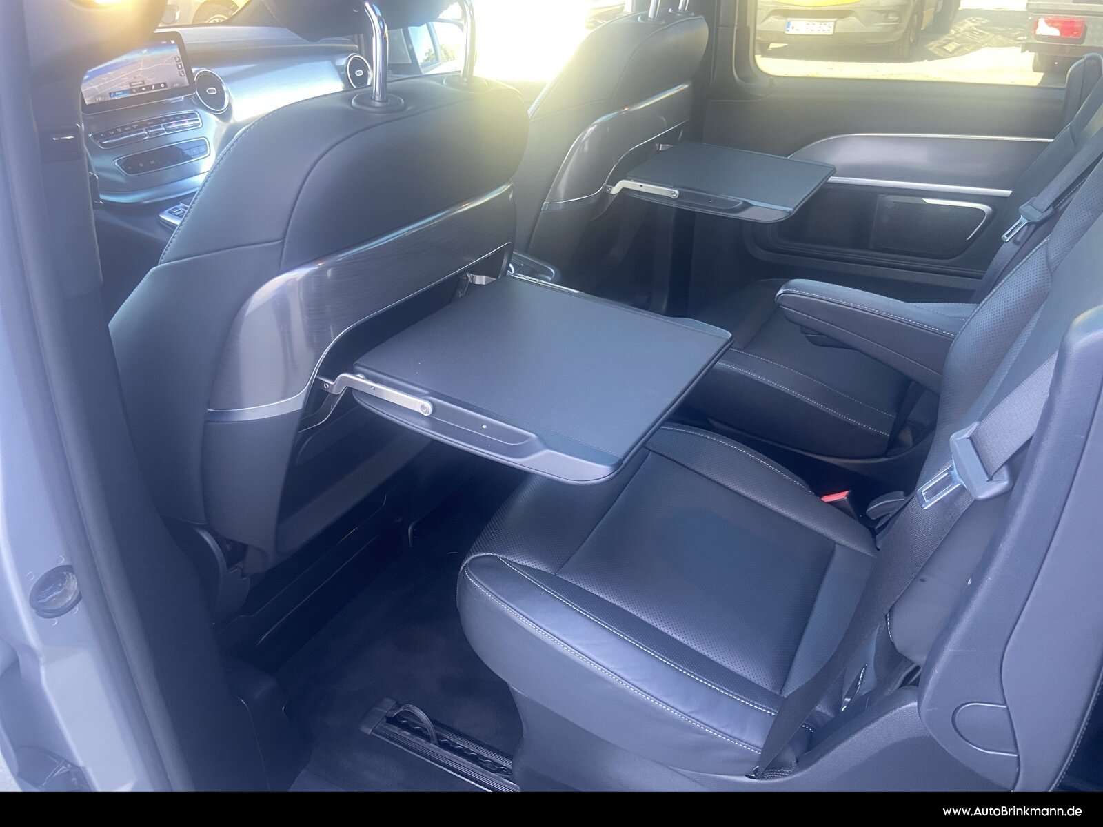 Mercedes-Benz V 220