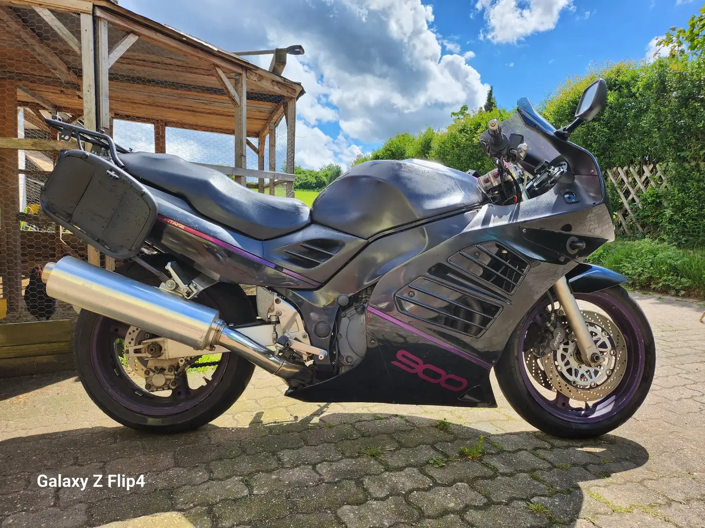 Suzuki RF 900 Černá - 1