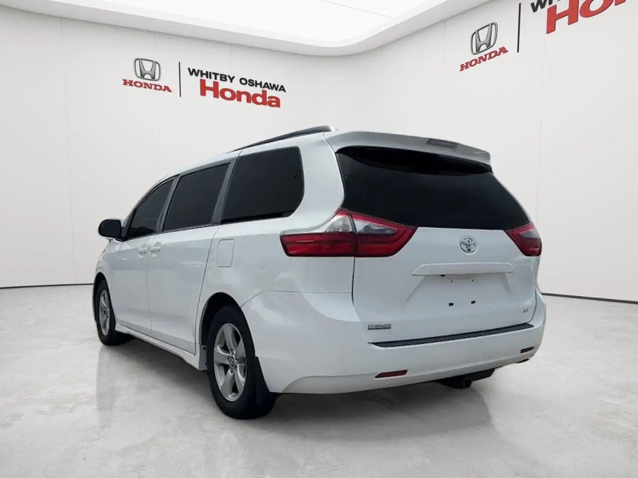 Toyota Sienna fotografie Toyota Sienna