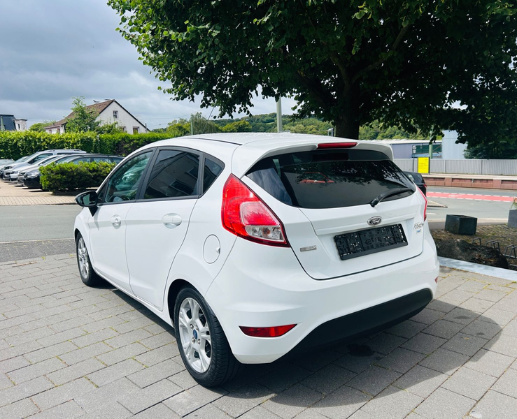 Ford Fiesta Sync Edition *Navi, SHZ, Klima* — photo 11