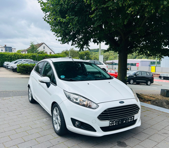 Ford Fiesta Sync Edition *Navi, SHZ, Klima* — photo 4