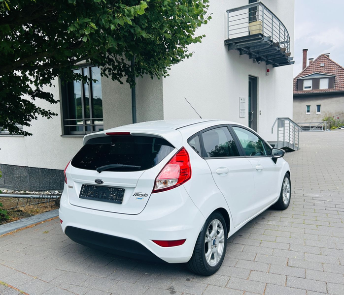 Ford Fiesta Sync Edition *Navi, SHZ, Klima* — photo 7