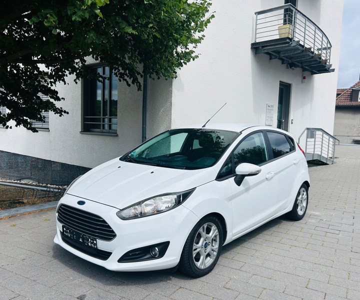 Ford Fiesta Sync Edition *Navi, SHZ, Klima* — photo 13