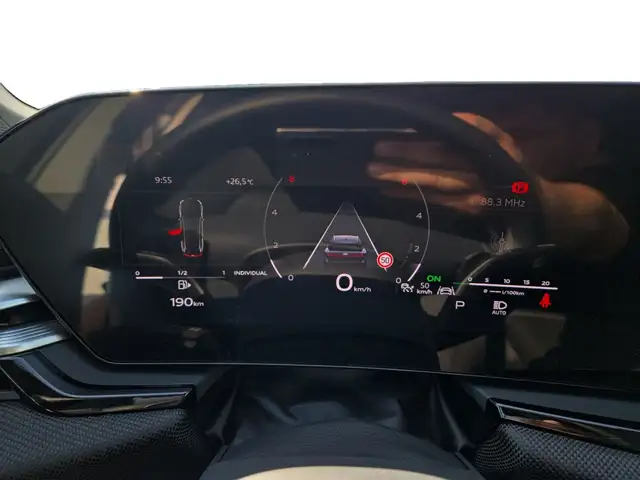 Audi A6 view 9
