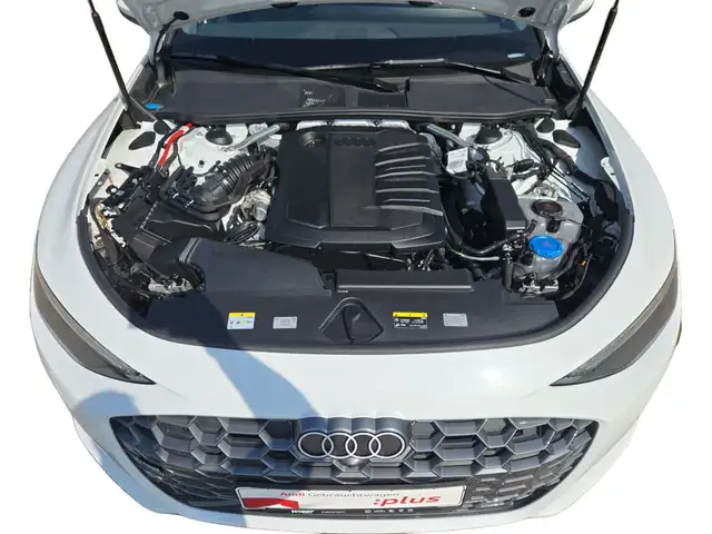 Audi A6 view 12