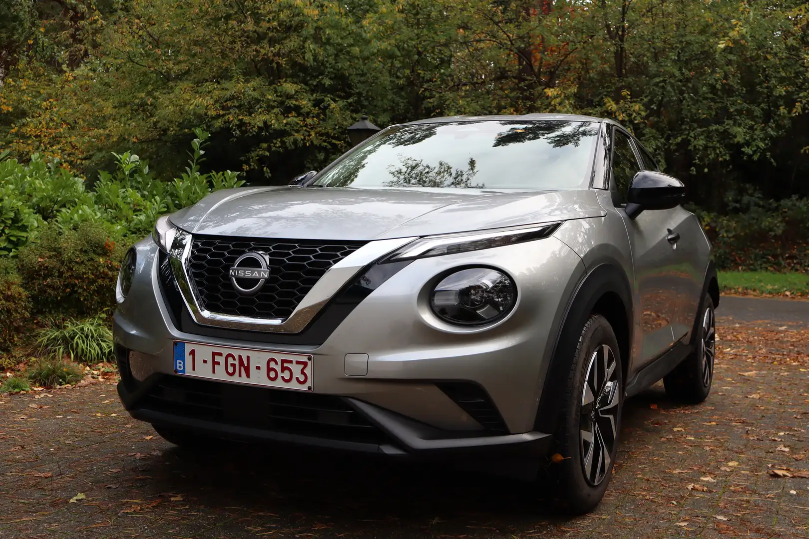 Nissan Juke Juke 1.0 DIG-T DCT Acenta Zilver - 1