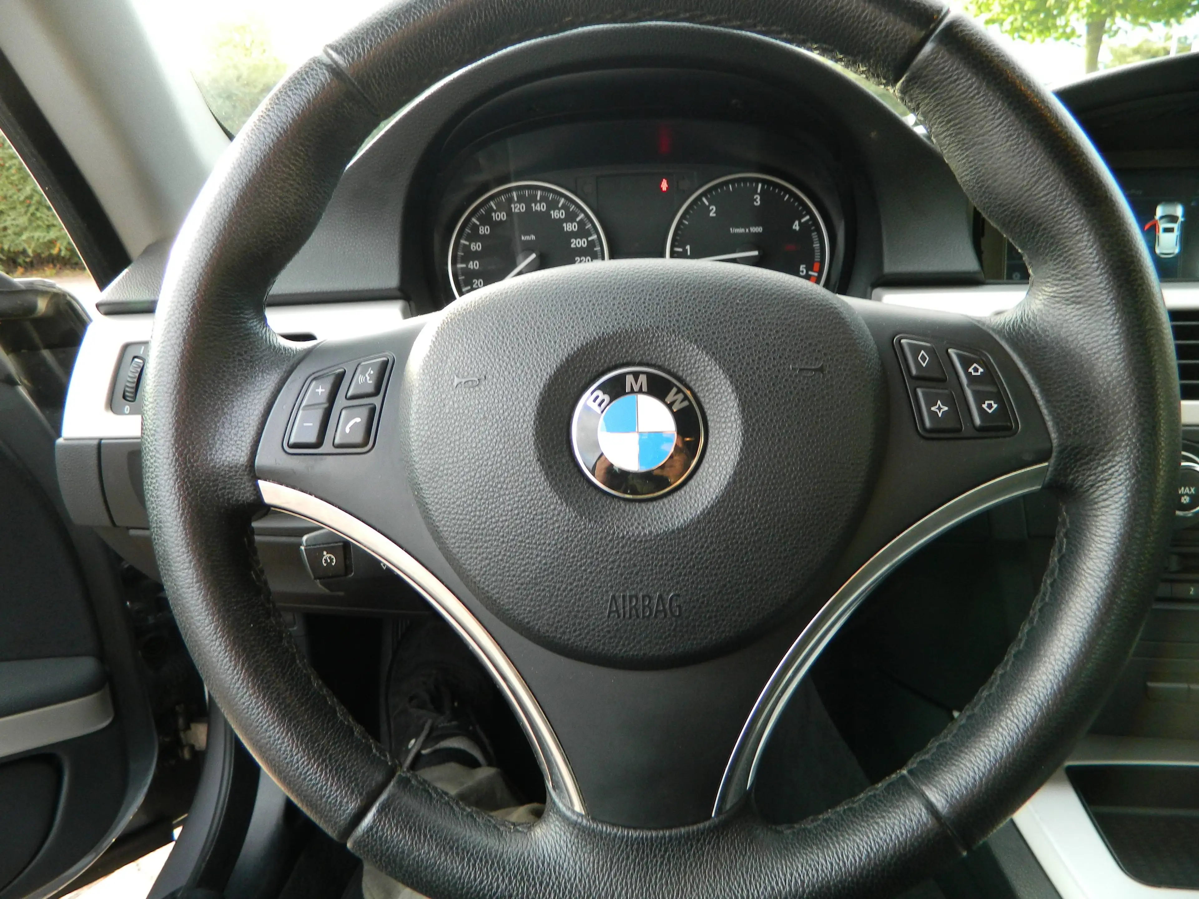 BMW 320 3 Coupe 320 d / Automatik / Steuerkette Neu / CarPlay — photo 17