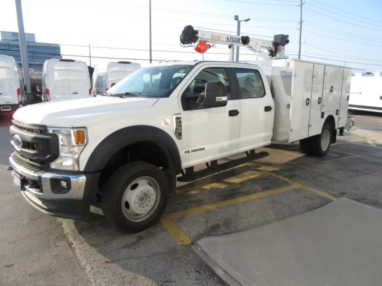 Ford F-550 Super Duty снимка Ford F-550 Super Duty