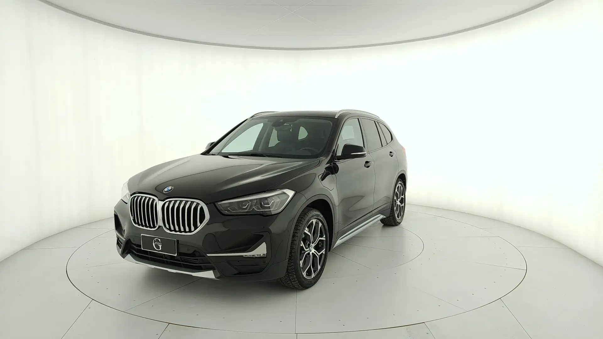 BMW X1 xdrive25e xLine auto Noir - 1