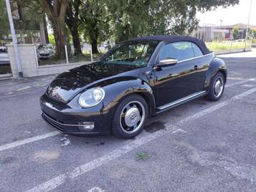 Maggiolino Cabrio 1.6 tdi Design 105cv