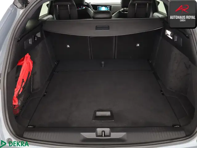 Opel Astra view 9