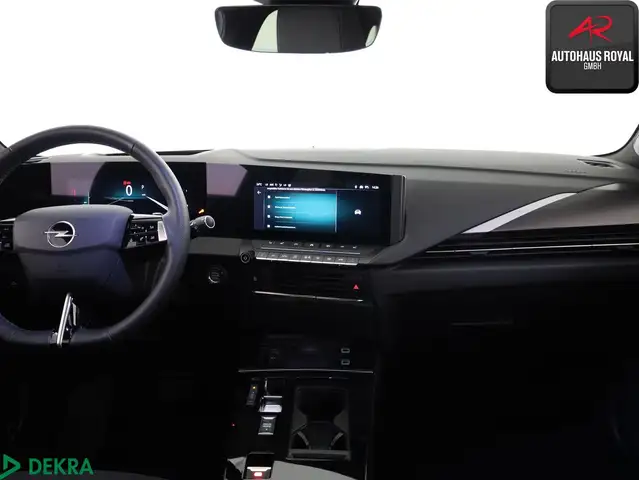 Opel Astra view 10